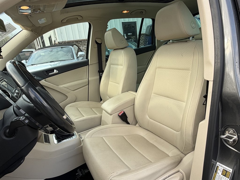 2013 Volkswagen Tiguan - $7,995