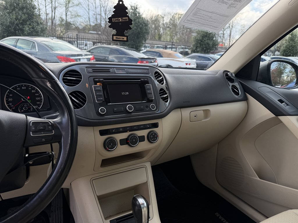 2013 Volkswagen Tiguan - $7,995