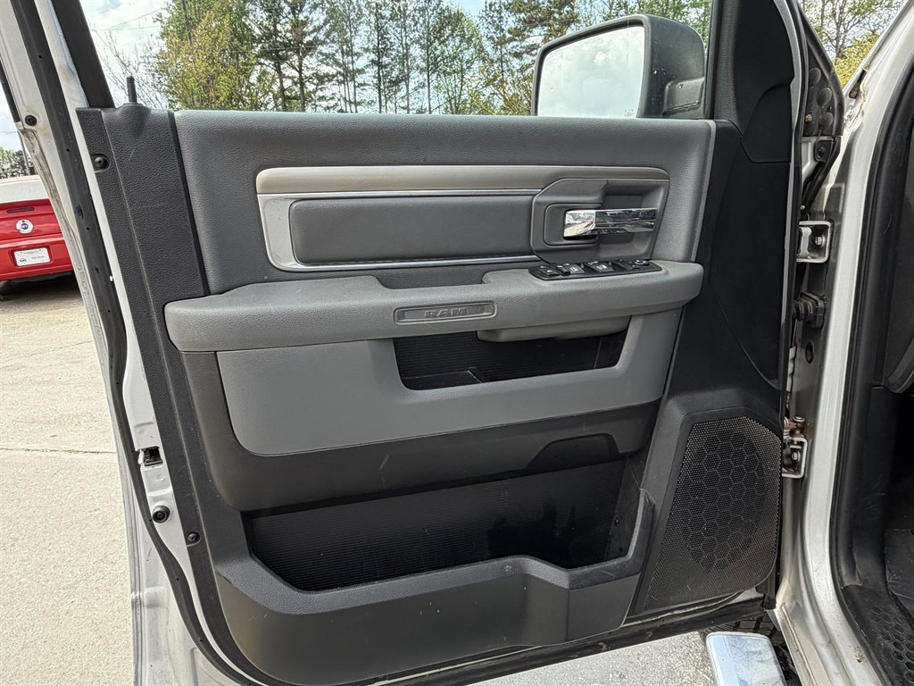 2014 Ram 1500 - $11,995