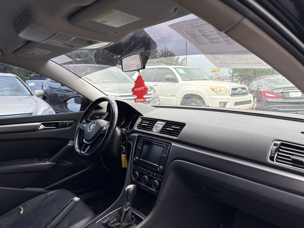 2017 Volkswagen Passat - $7,995