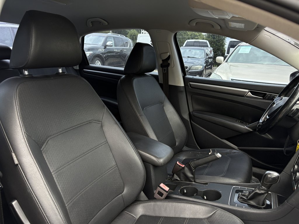 2017 Volkswagen Passat - $7,995