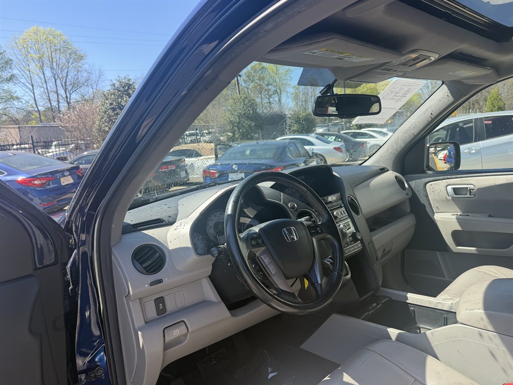 2014 Honda Pilot - $8,995