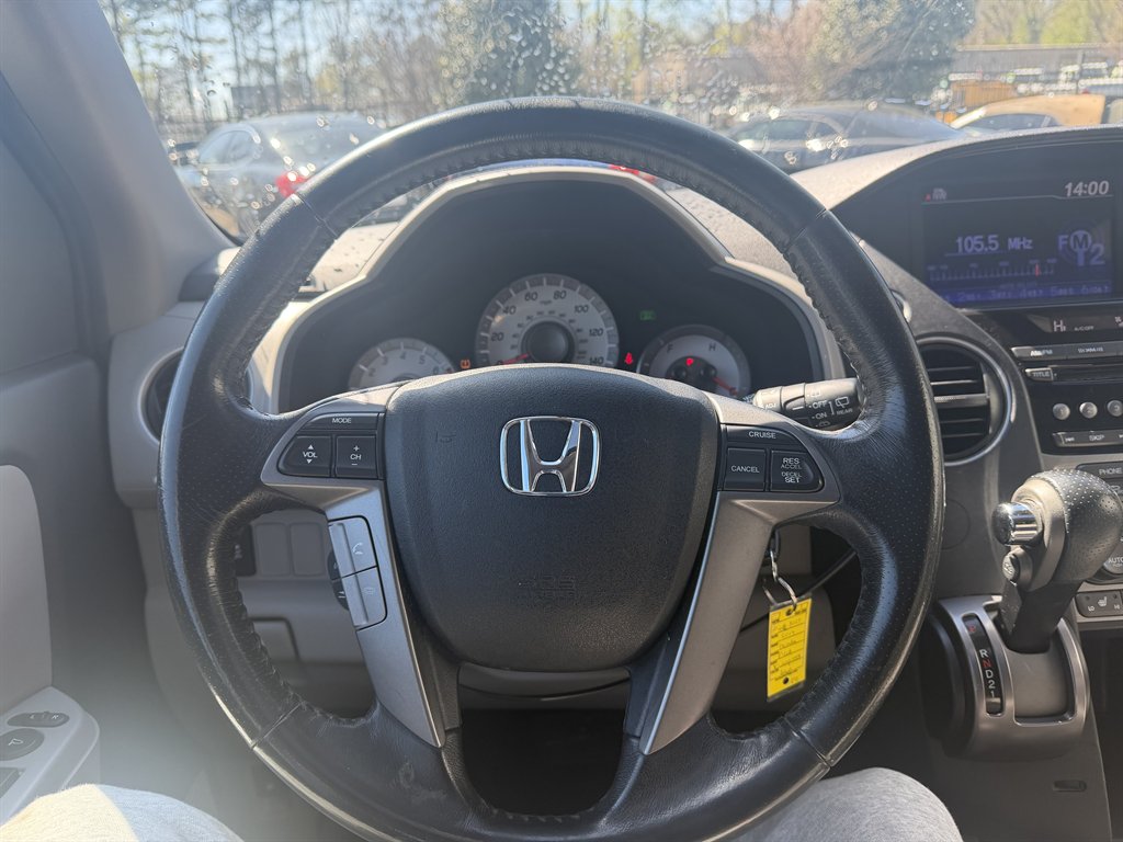 2014 Honda Pilot - $8,995