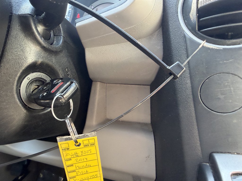 2014 Honda Pilot - $8,995