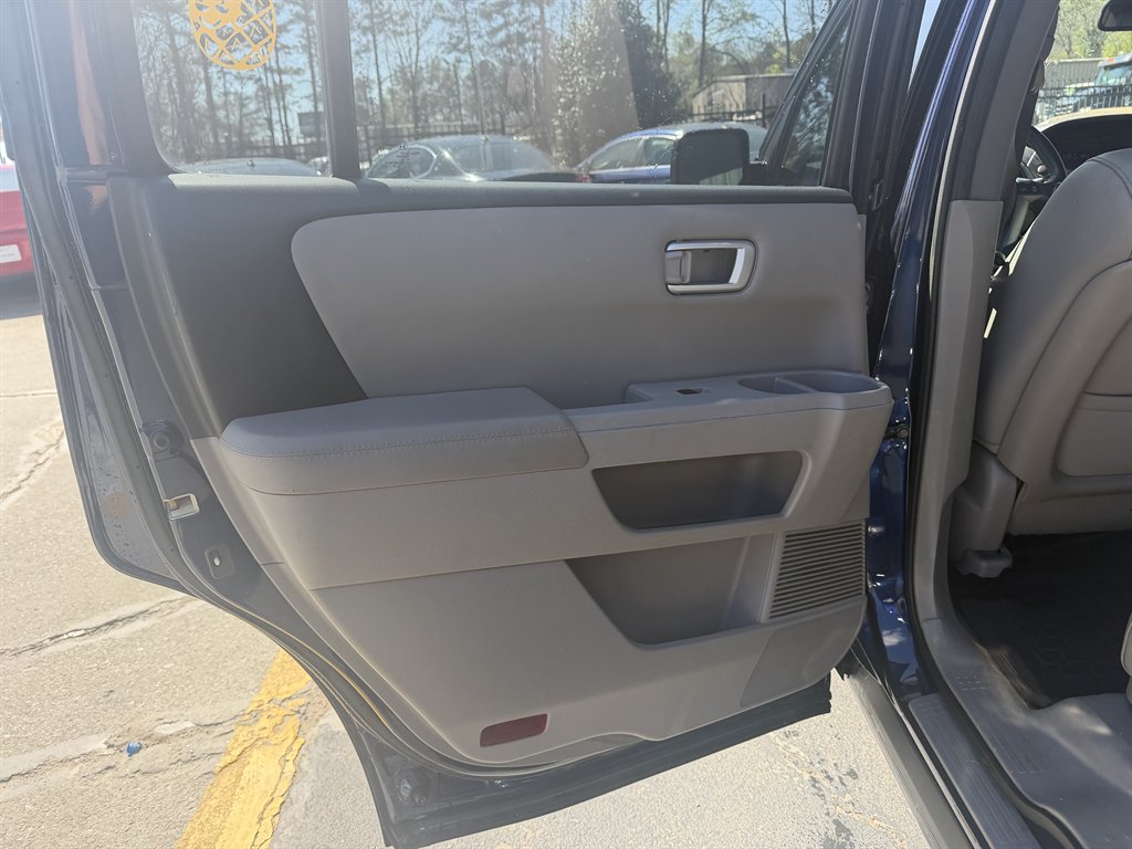 2014 Honda Pilot - $8,995