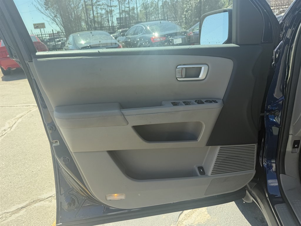 2014 Honda Pilot - $8,995