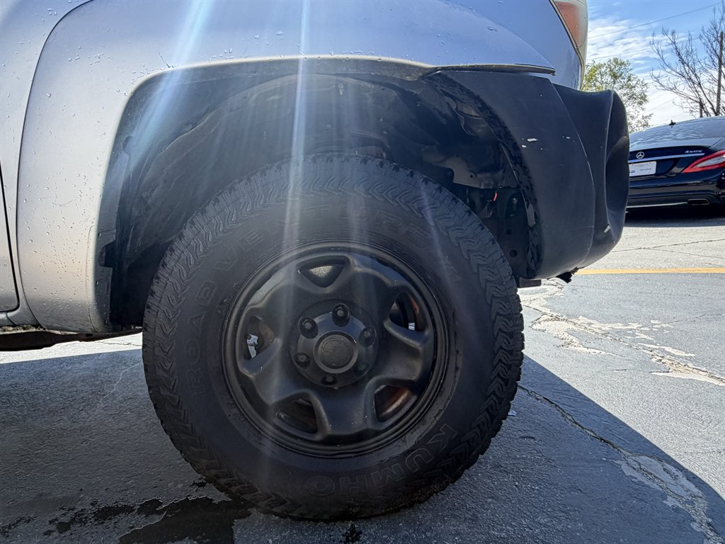 2006 Toyota Tacoma - $13,995