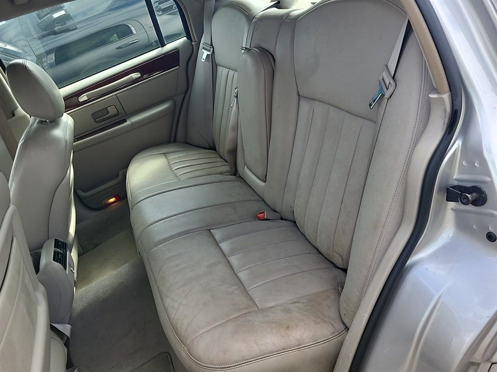 2003 Lincoln Town Car - $9,995
