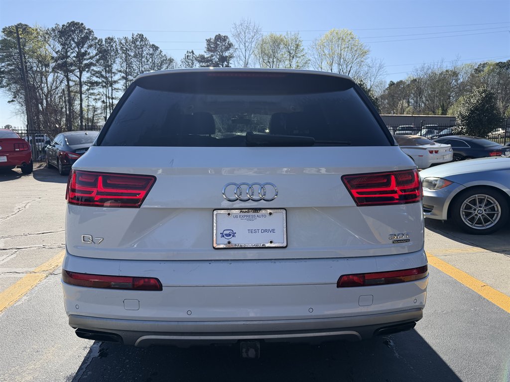 2017 Audi Q7 - $14,995