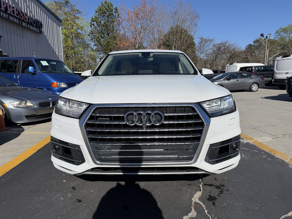 2017 Audi Q7 - $14,995
