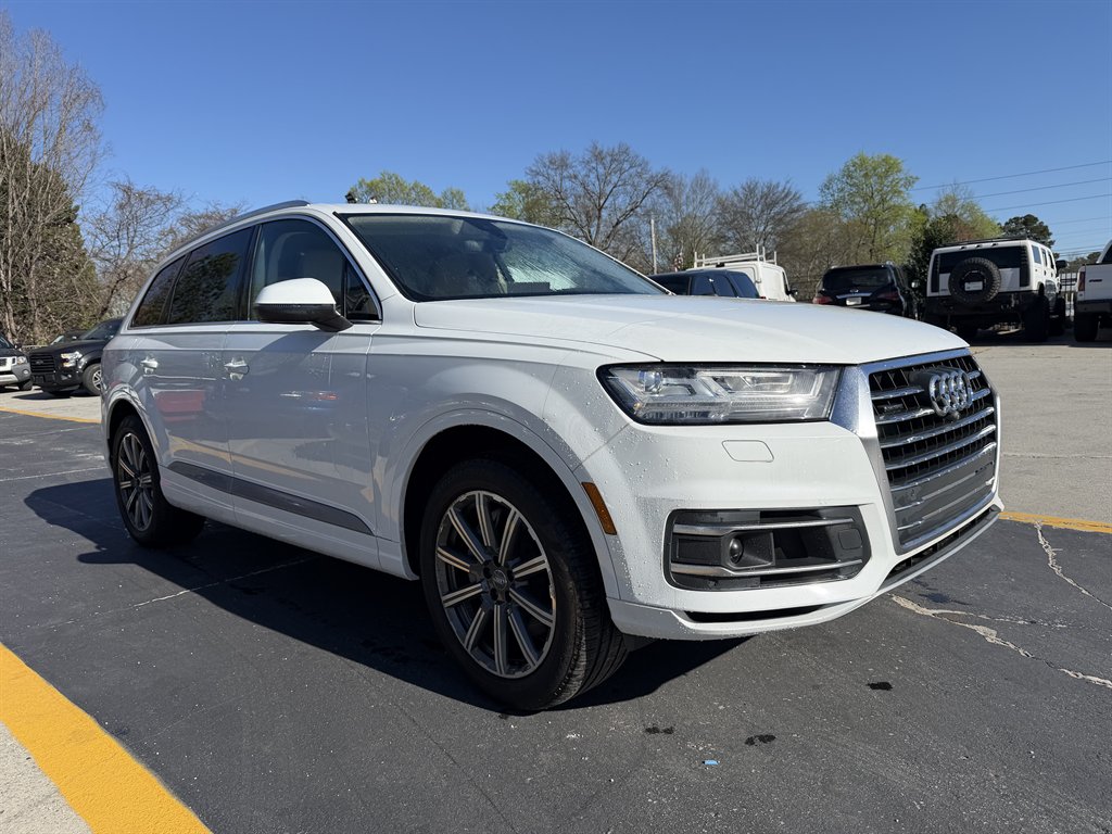 2017 Audi Q7 - $14,995