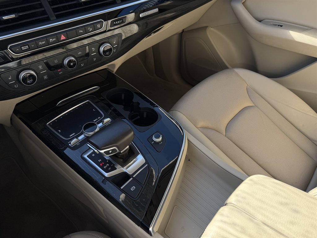 2017 Audi Q7 - $14,995