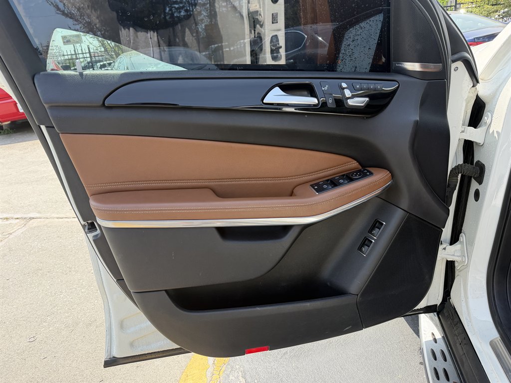 2018 Mercedes-Benz GLS - $18,995