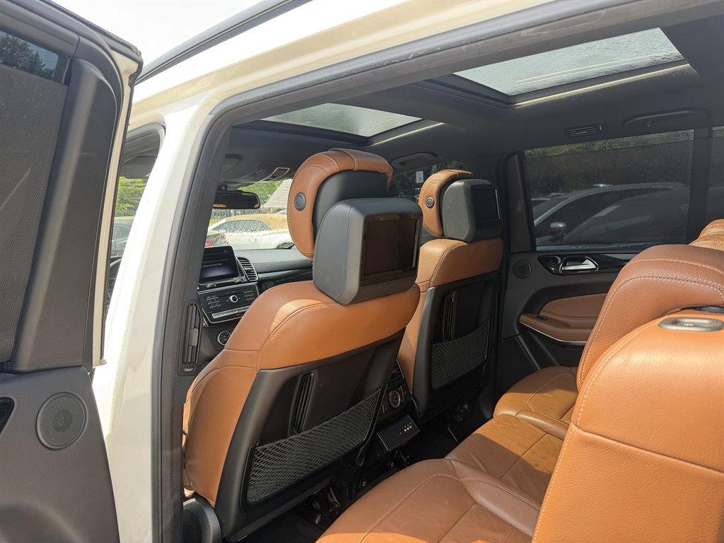 2018 Mercedes-Benz GLS - $18,995
