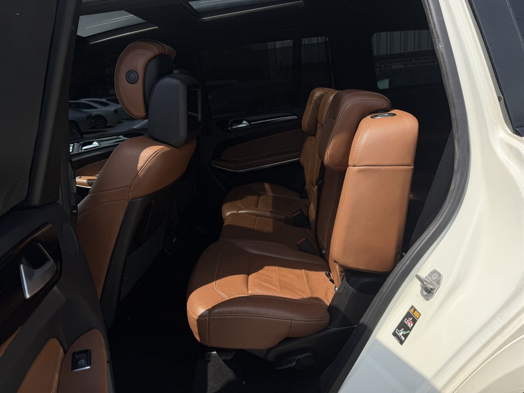 2018 Mercedes-Benz GLS - $18,995