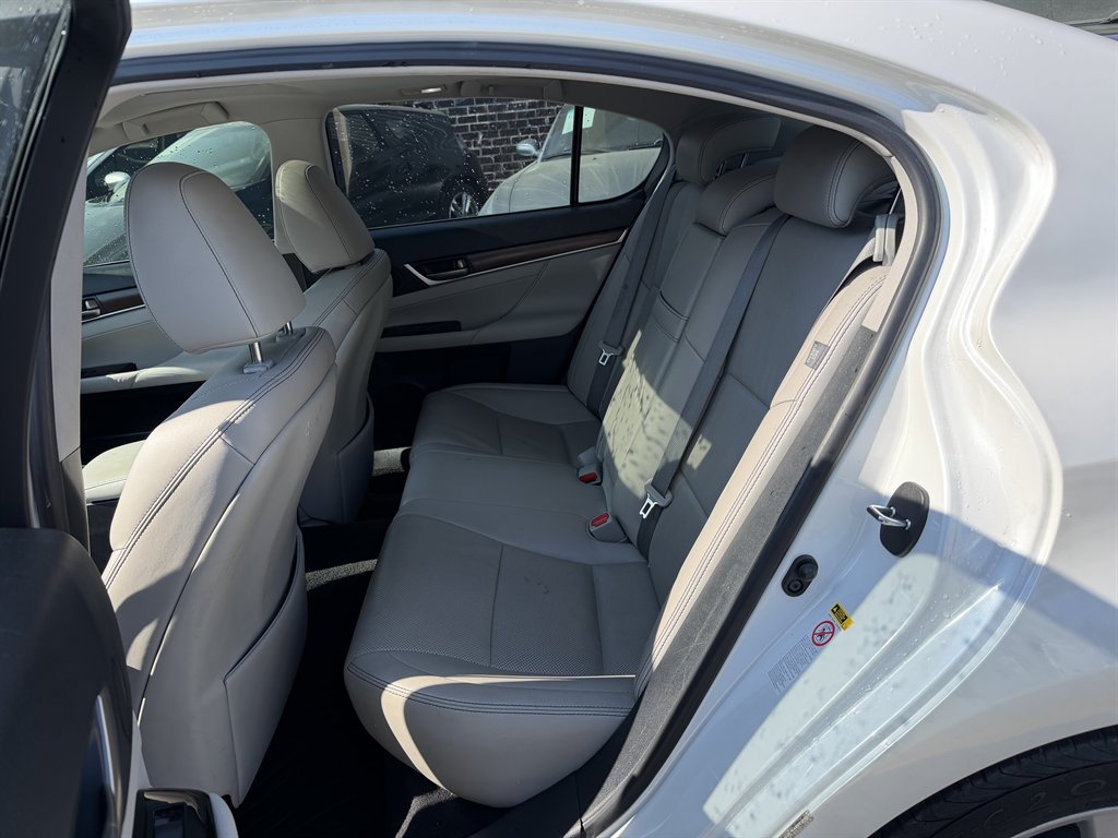 2014 Lexus GS - $14,995