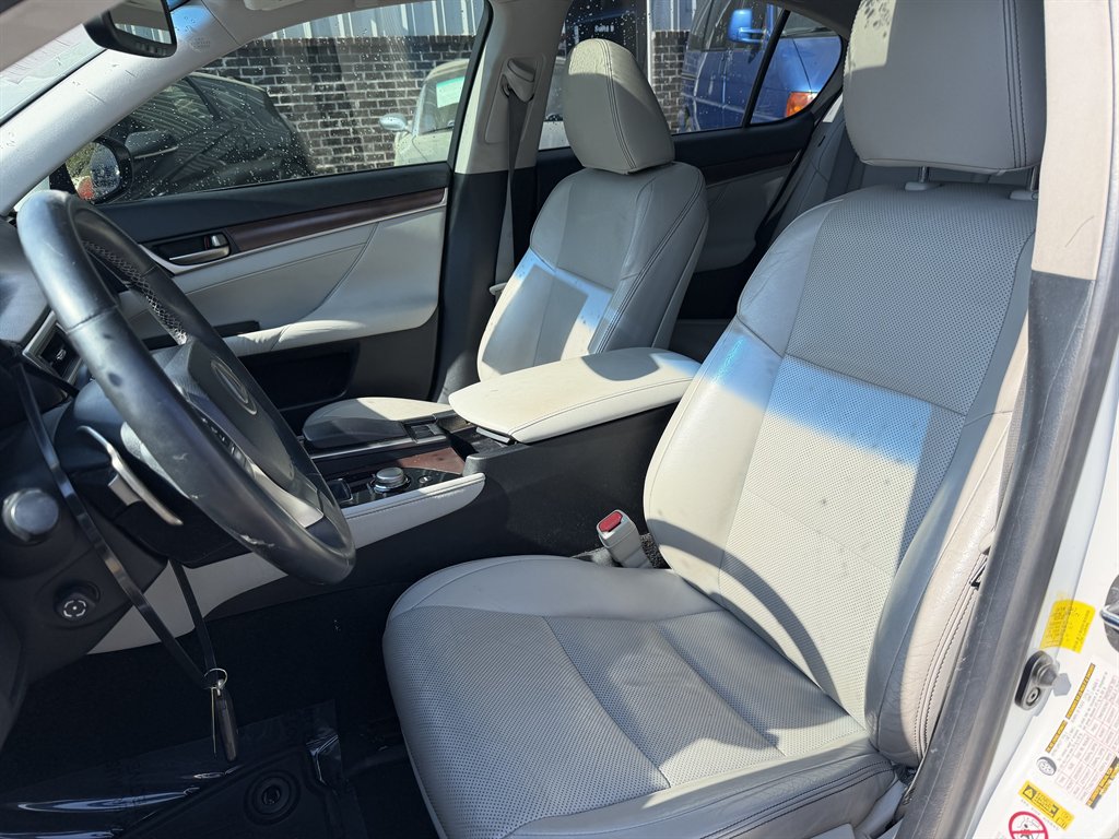 2014 Lexus GS - $14,995