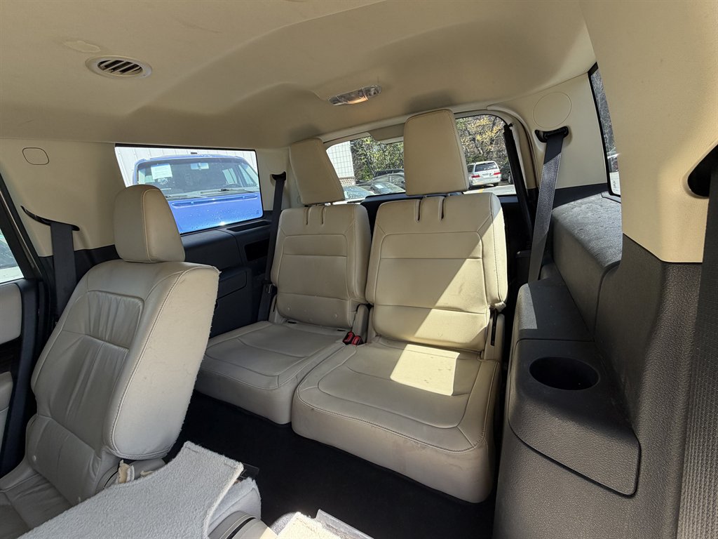 2014 Ford Flex - $7,995
