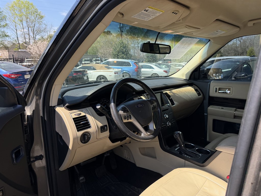 2014 Ford Flex - $7,995
