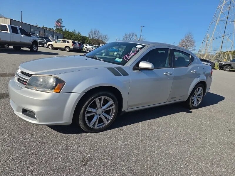 2012 Dodge Avenger R/T FWD