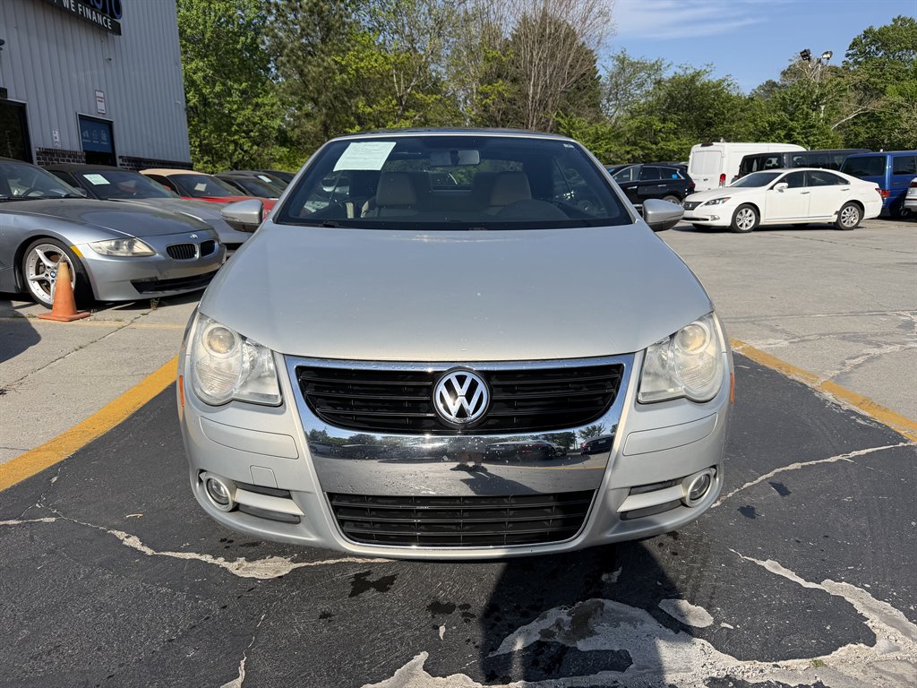 2010 Volkswagen Eos - $7,995