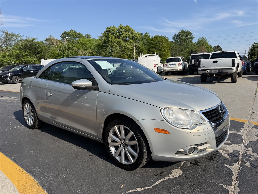 2010 Volkswagen Eos - $7,995