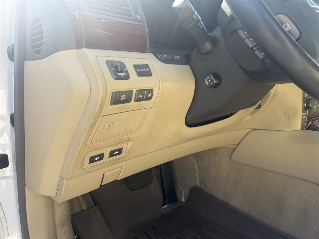 2007 Lexus LS - $10,995