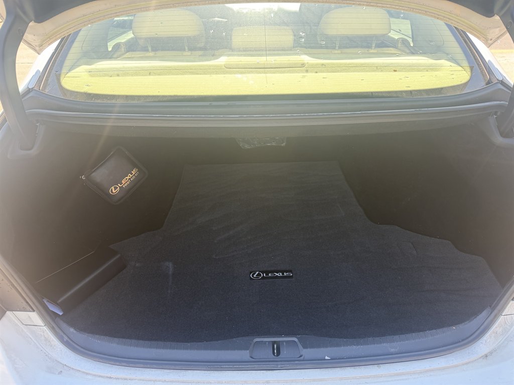 2007 Lexus LS - $10,995