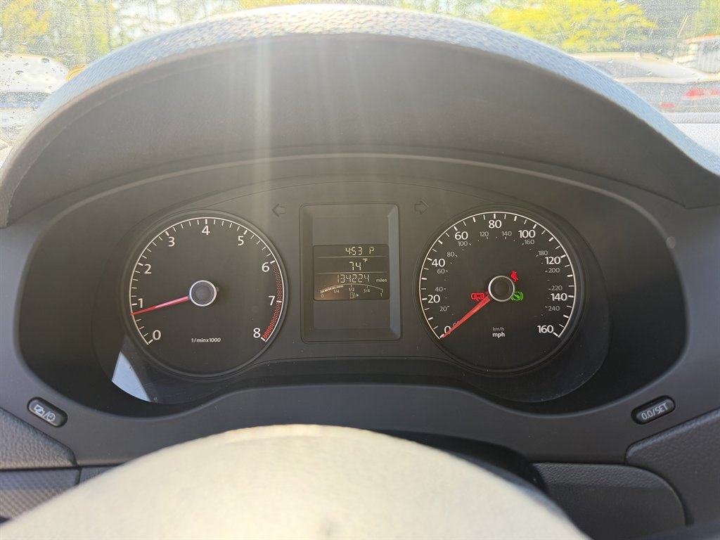 2012 Volkswagen Jetta - $4,995