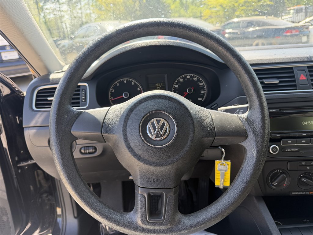 2012 Volkswagen Jetta - $4,995