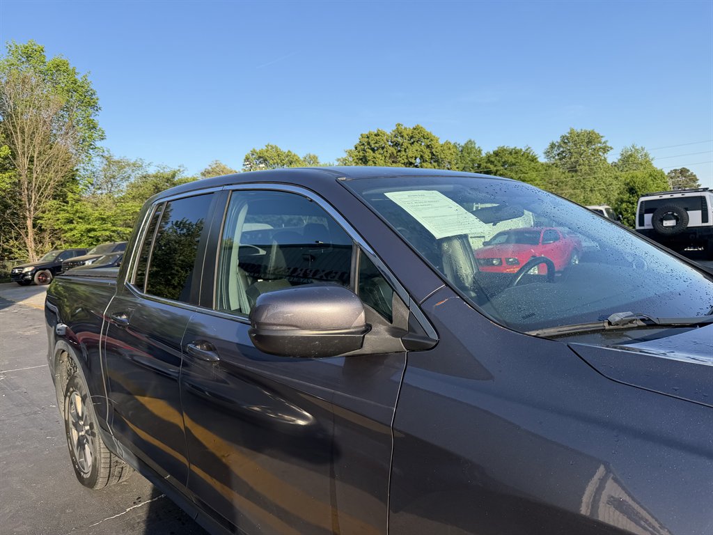 2017 Honda Ridgeline - $14,995