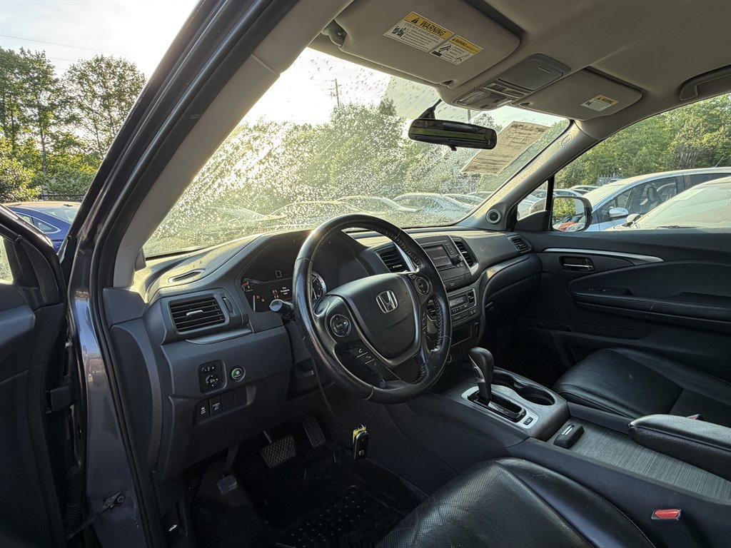 2017 Honda Ridgeline - $14,995