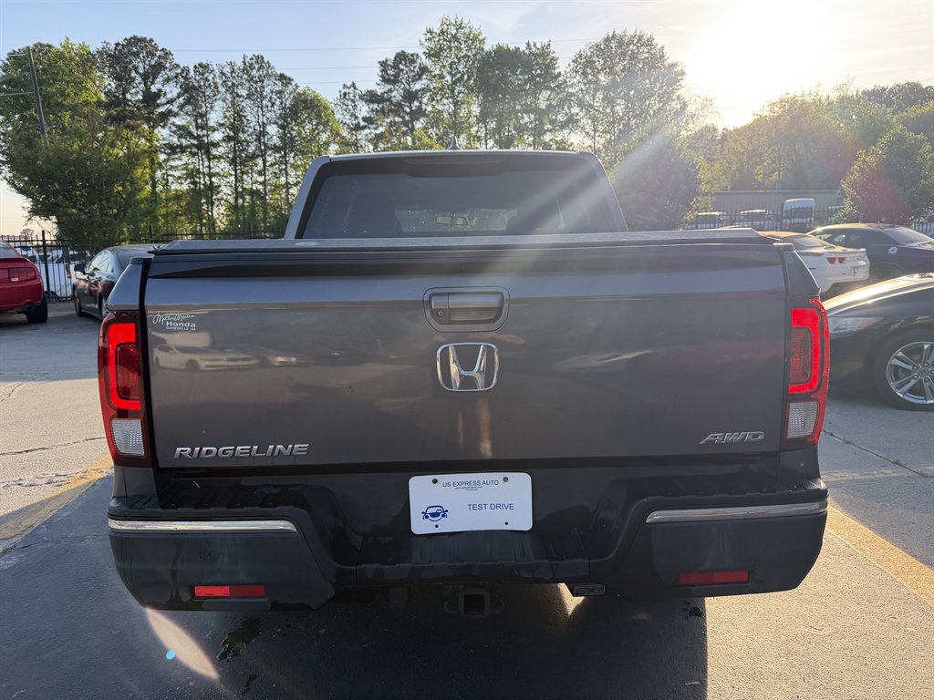 2017 Honda Ridgeline - $14,995