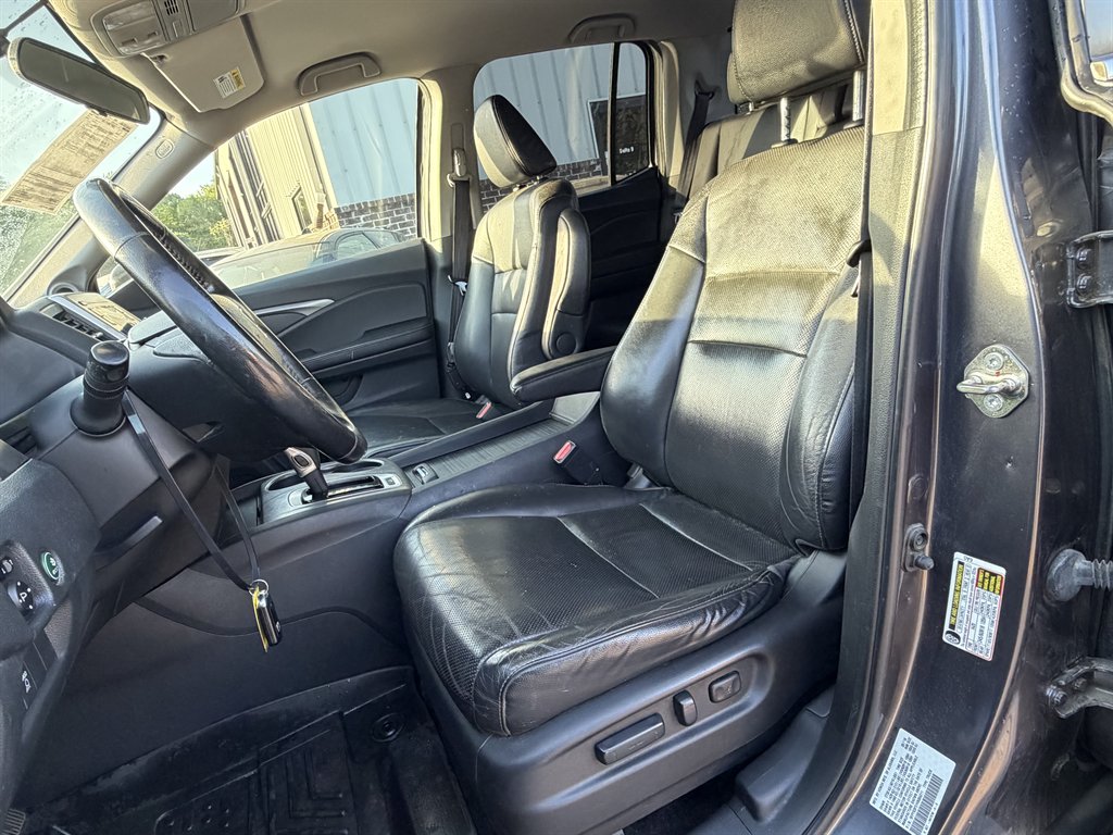 2017 Honda Ridgeline - $14,995
