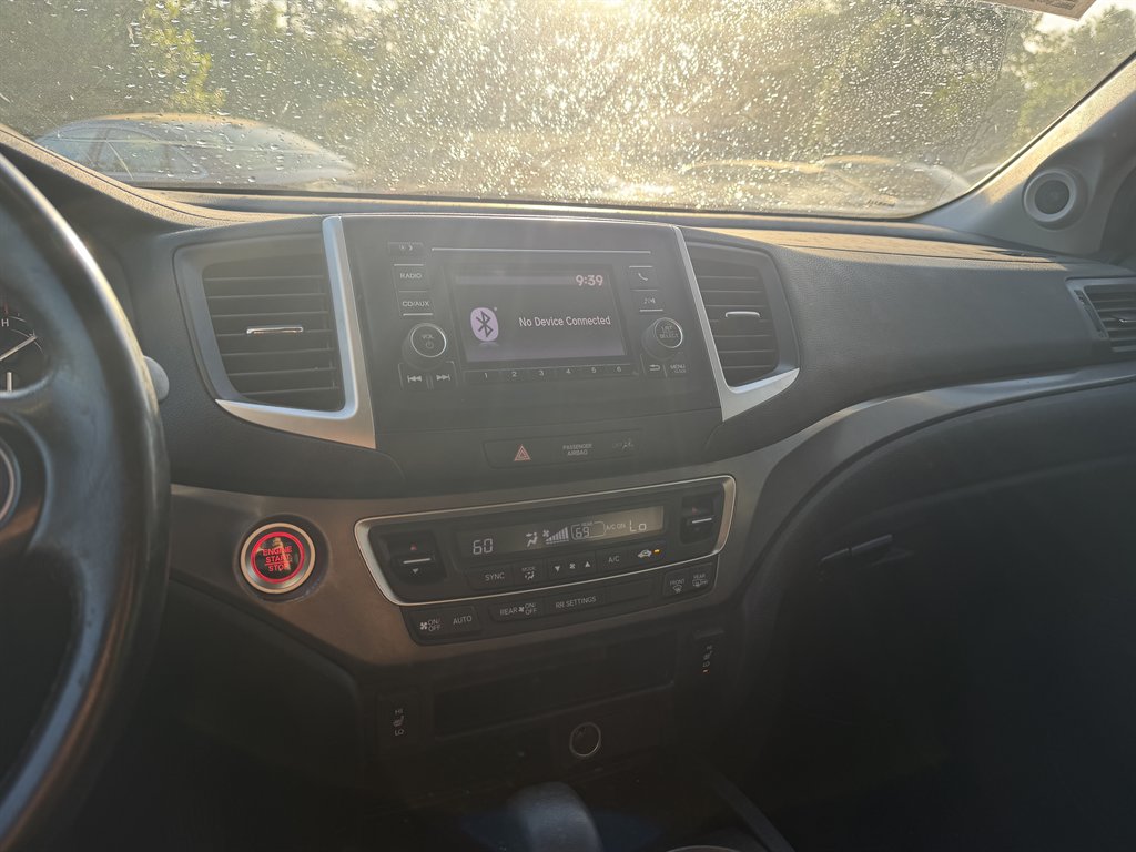 2017 Honda Ridgeline - $14,995