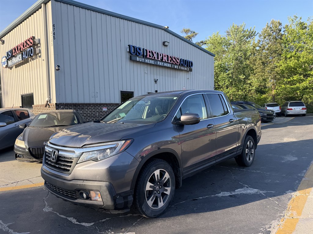 2017 Honda Ridgeline - $14,995