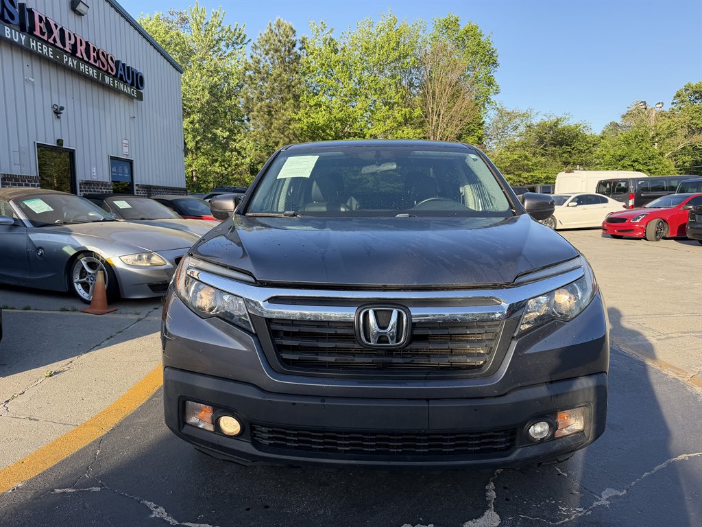2017 Honda Ridgeline - $14,995