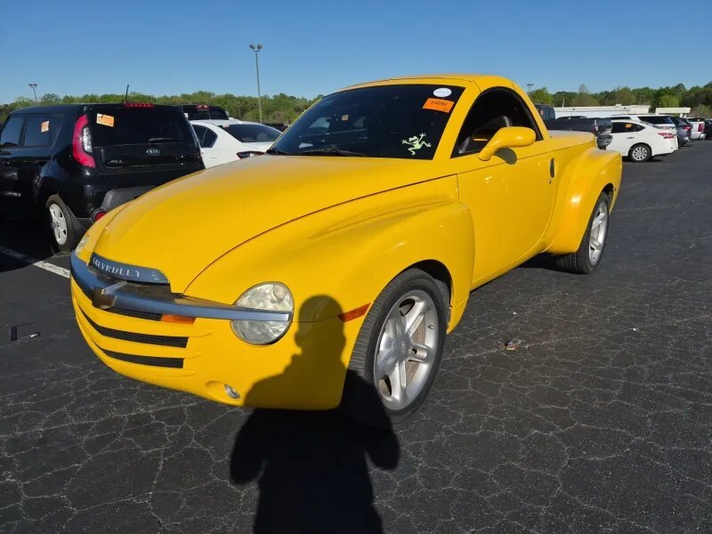 2004 Chevrolet SSR - $14,995