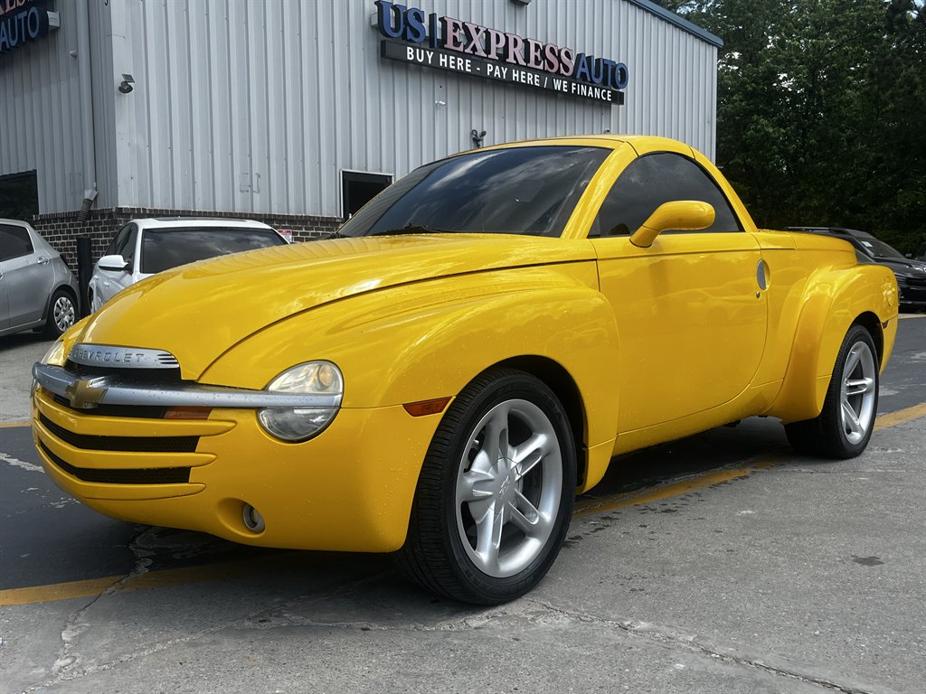 2004 Chevrolet SSR LS RWD