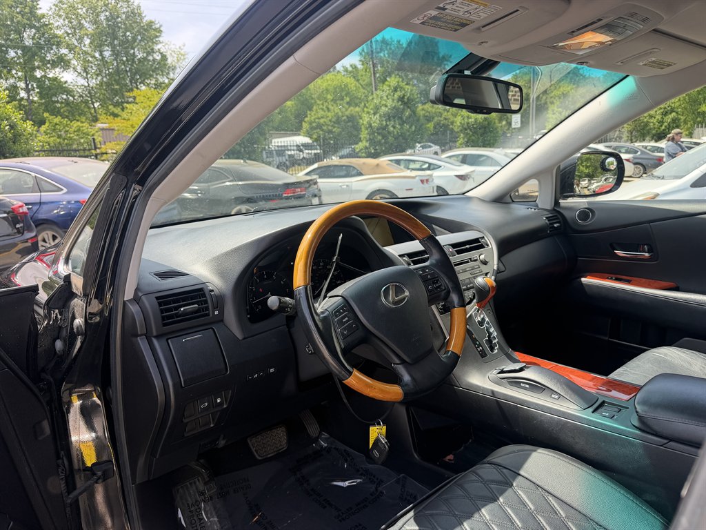 2010 Lexus RX - $10,275