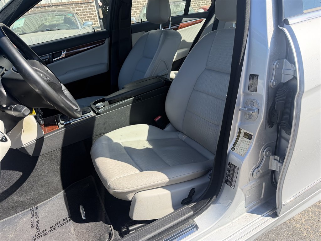 2010 Mercedes-Benz C-Class - $8,995