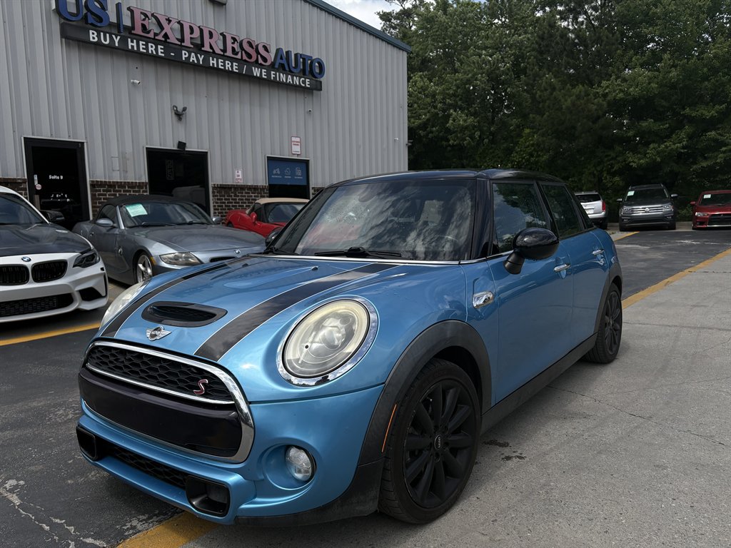 2015 MINI Cooper - $9,675