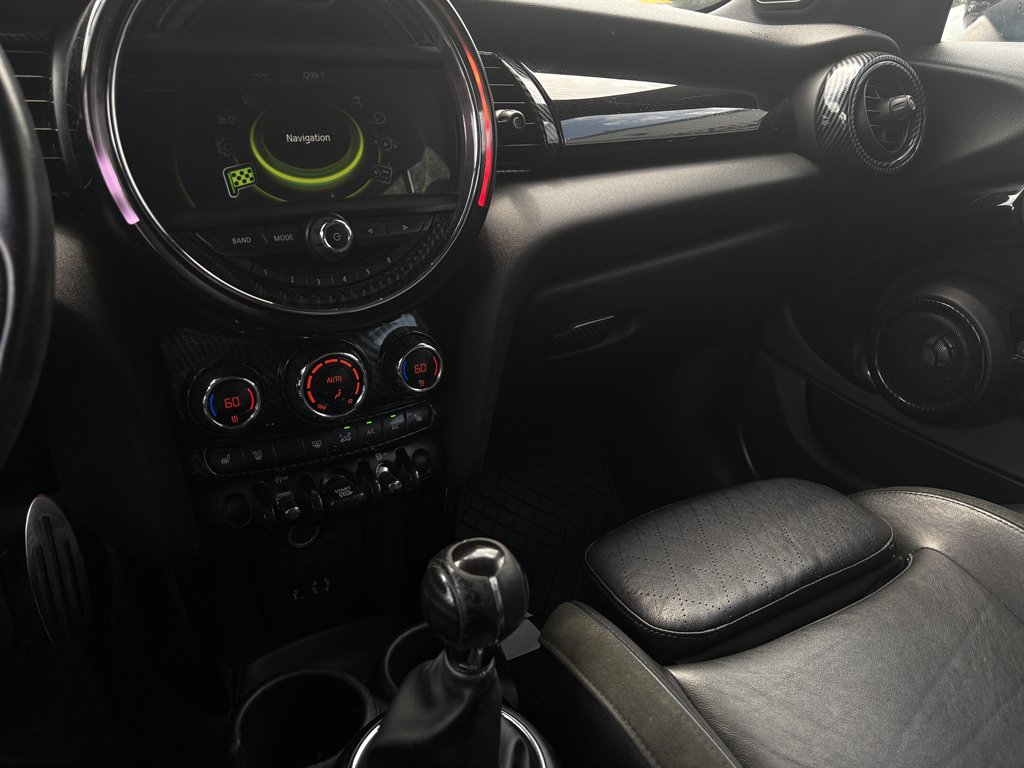 2015 MINI Cooper - $9,675