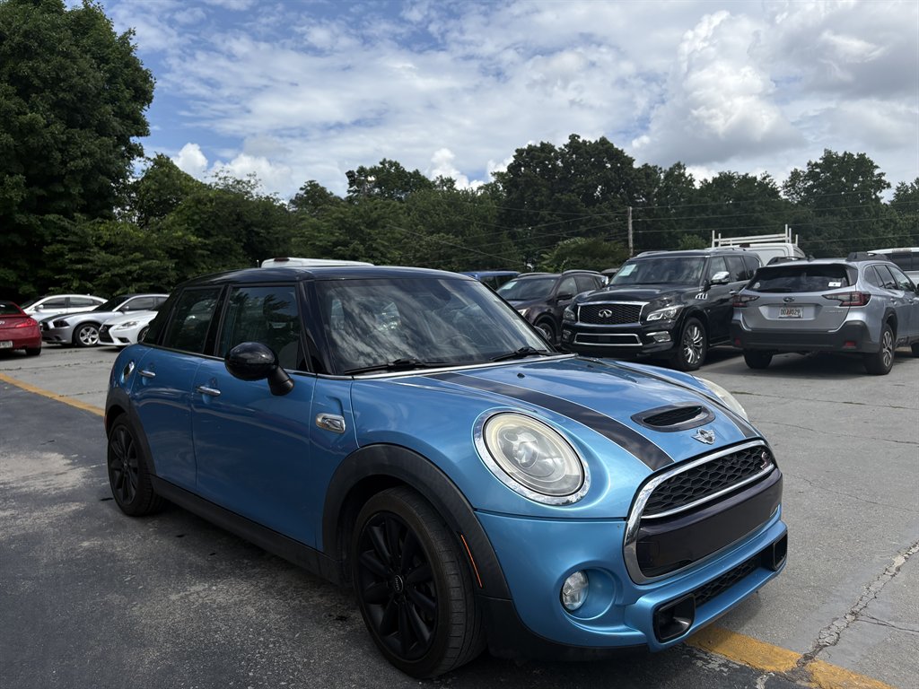 2015 MINI Cooper - $9,675