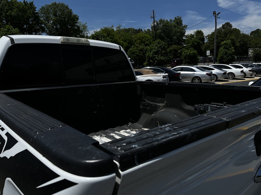 2013 Ford F150 - $19,995