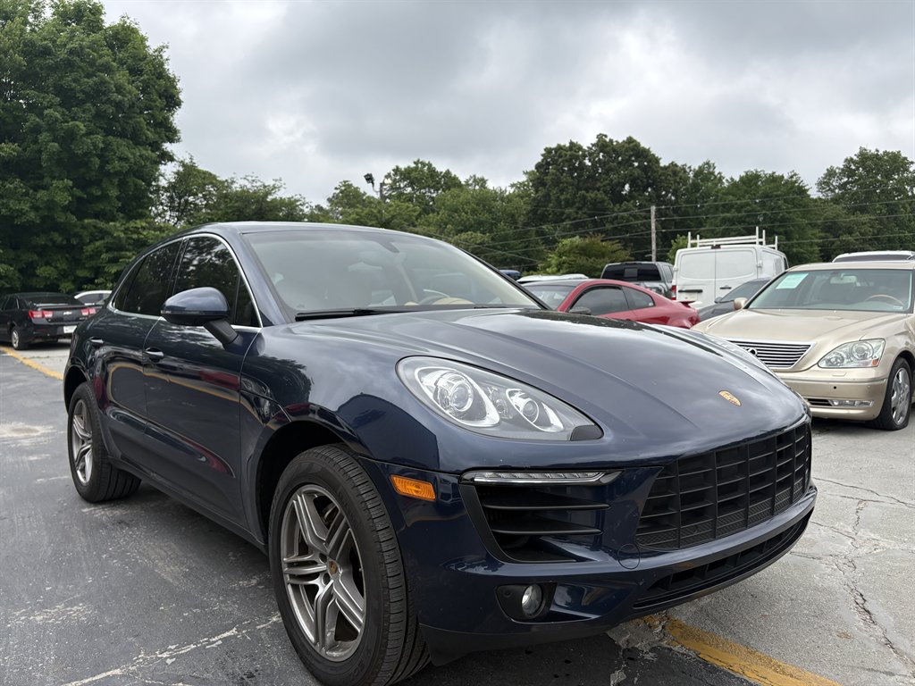 2016 Porsche Macan - $20,175