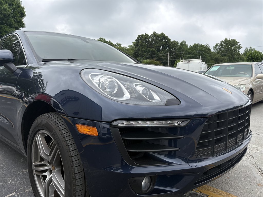 2016 Porsche Macan - $20,175