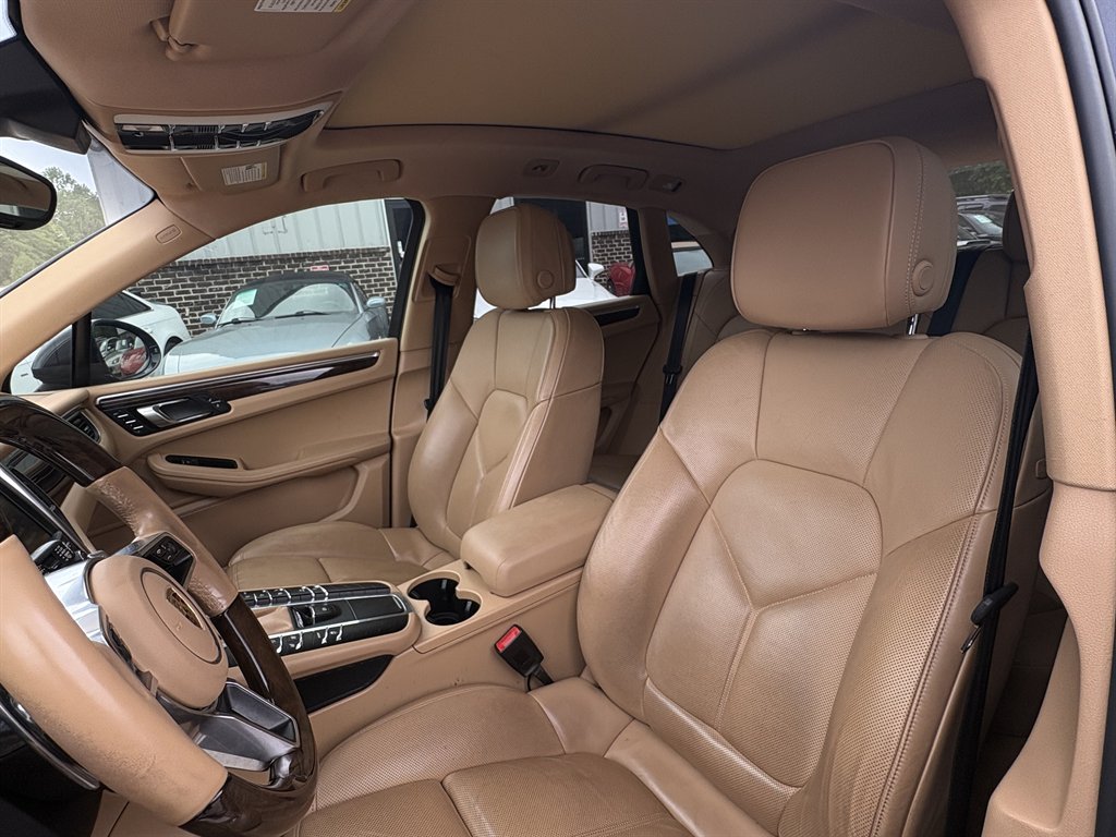 2016 Porsche Macan - $20,175