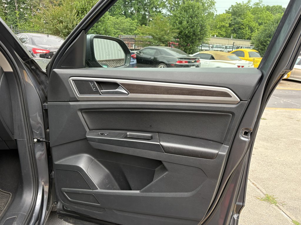 2019 Volkswagen Atlas - $11,995
