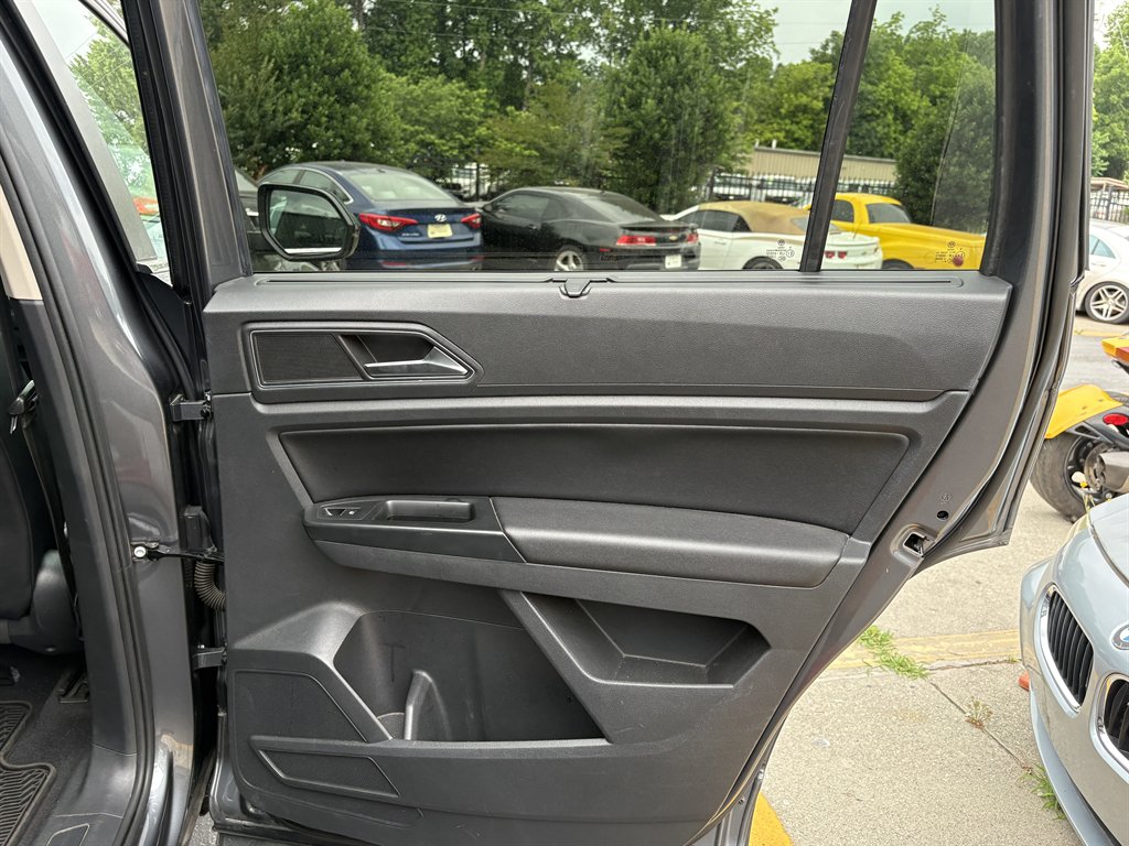 2019 Volkswagen Atlas - $11,995